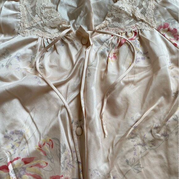 Vintage JcPenny Union Made Misses Robe Lace Trim Button Down Pockets Size Medium - Picture 9 of 15